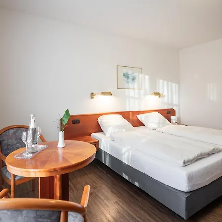 Genusshotel Rhoenblick Ostheim (Bavaria)