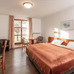 Genusshotel Rhoenblick Szálloda
